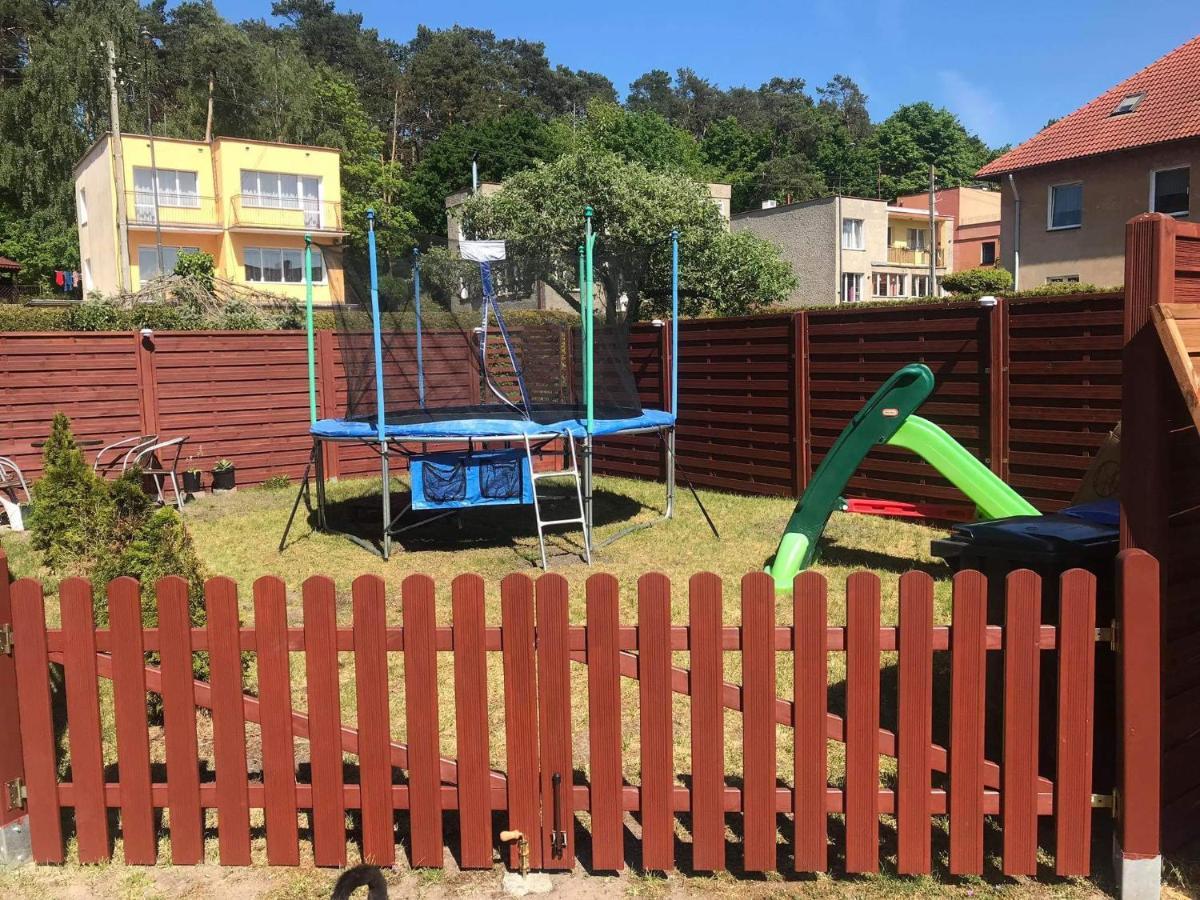 Mieszkanie z ogródkiem i grillem Swinoujscie Exterior foto