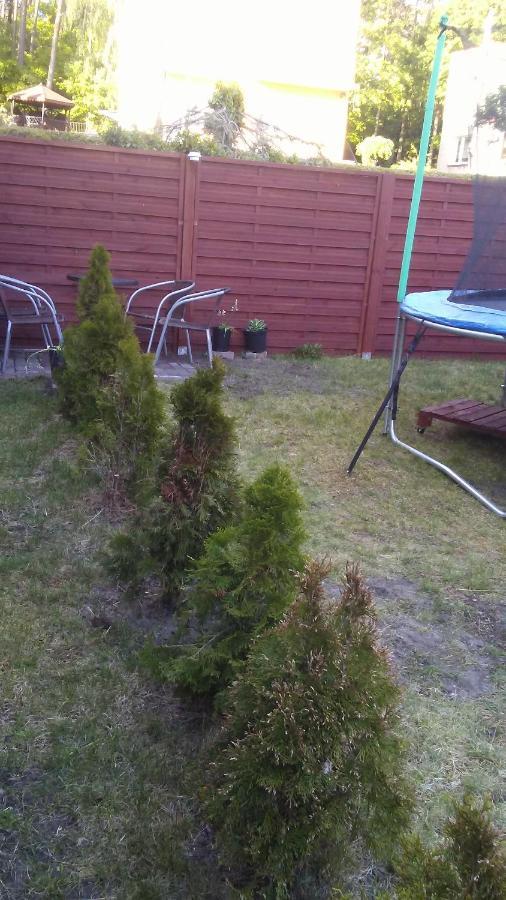 Mieszkanie z ogródkiem i grillem Swinoujscie Exterior foto