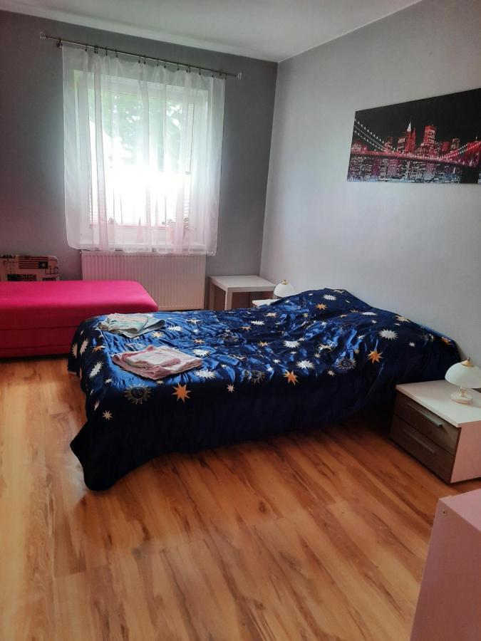 Mieszkanie z ogródkiem i grillem Swinoujscie Exterior foto